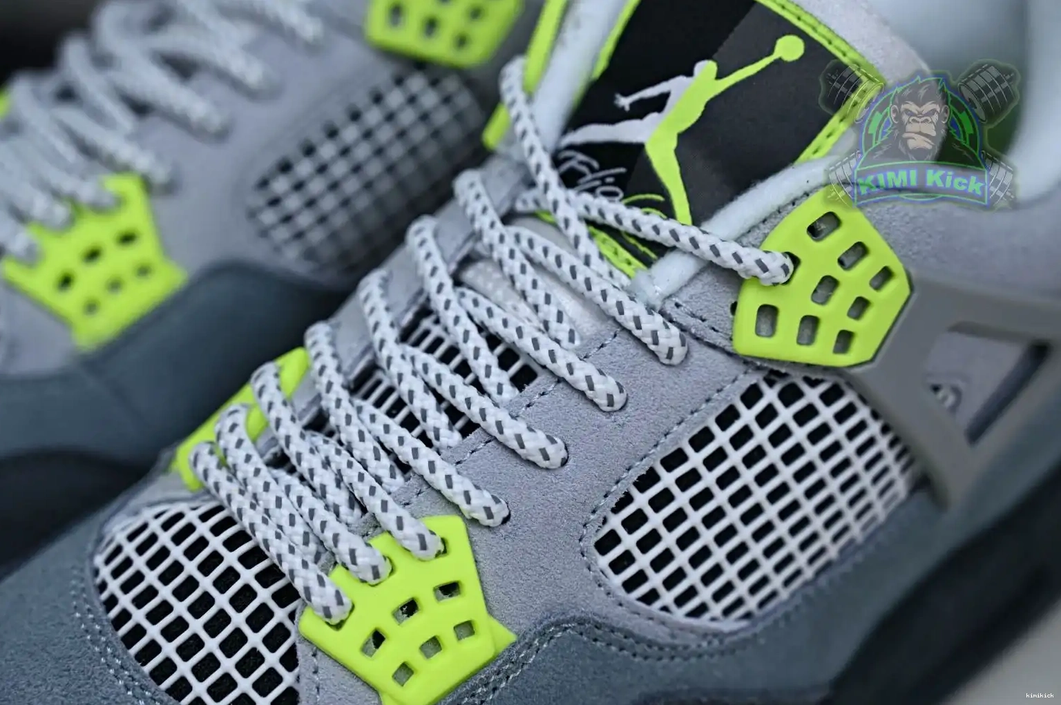 Air retro 4 se'95neon Jordan Kimikick Jordan 0424